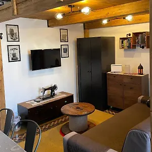 Appartamento Theroom, Aeroporto di Catania Fontana Rossa